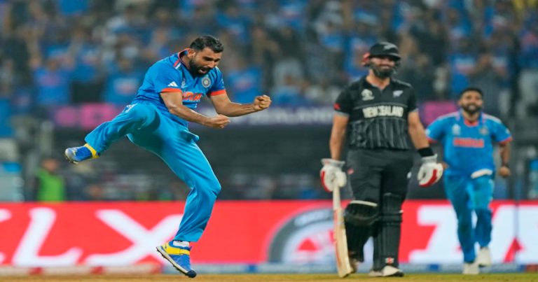 ১২ বছর পর ইতিহাস গড়ে ফাইনালে ভারত