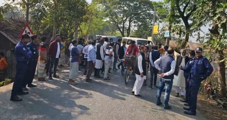 স্বতন্ত্র প্রার্থীর প্রচারণায় হামলা ও ভাংচুরের অভিযোগ