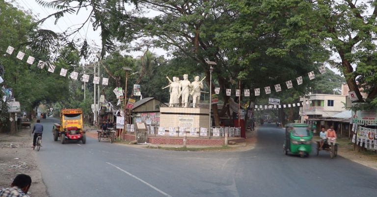 পাবনায় নৌকার পক্ষে প্রচারণার অংশ নেয়ায় ৯ শিক্ষককে শোকজ