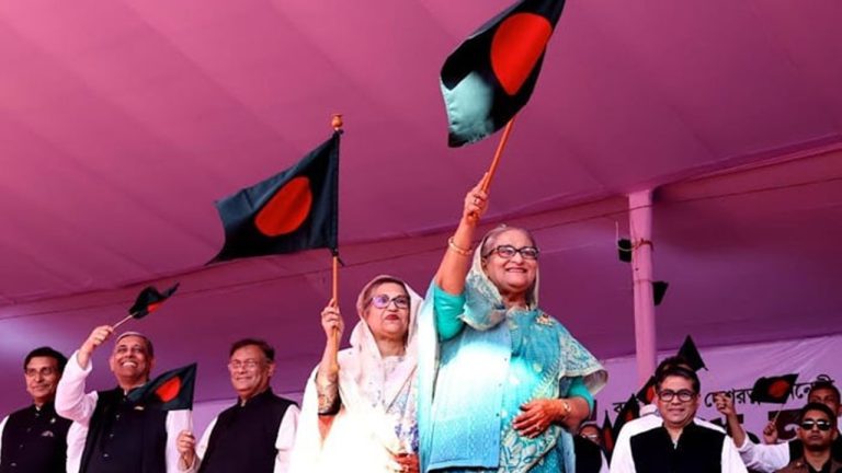 নৌকায় ভোট চাইলেন প্রধানমন্ত্রী