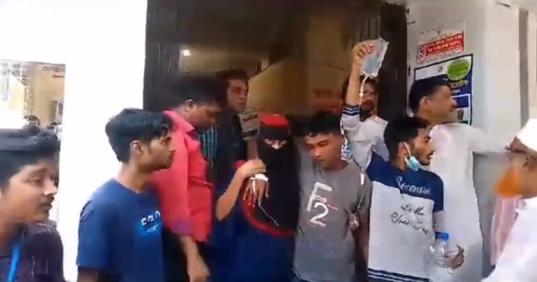 ভূমিকম্পে আহত ২০