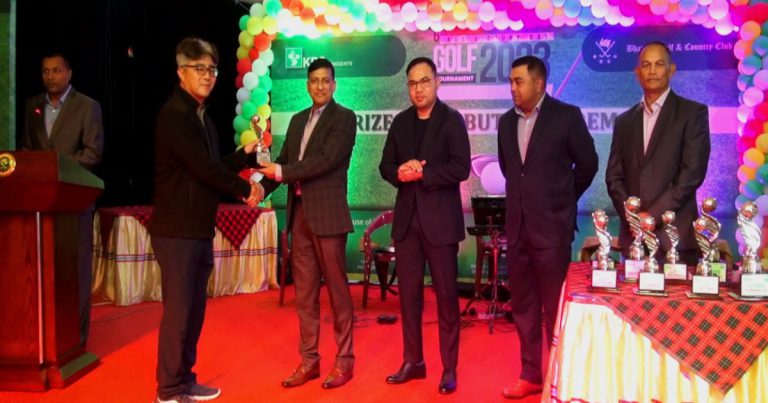 দেশের জনসংখ্যার তুলনায় গলফারের সংখ্যা কম: শাহীনুল হক