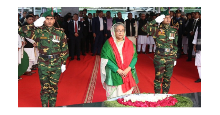 ধানমন্ডিতে বঙ্গবন্ধুর প্রতিকৃতিতে প্রধানমন্ত্রীর শ্রদ্ধা