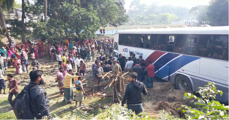 মেহেরপুরে সড়ক দুর্ঘটনায় নিহত ১