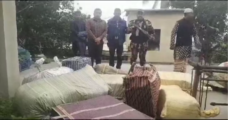 আখাউড়া সীমান্তে ৫০ লাখ টাকার ভারতীয় পণ্য জব্দ