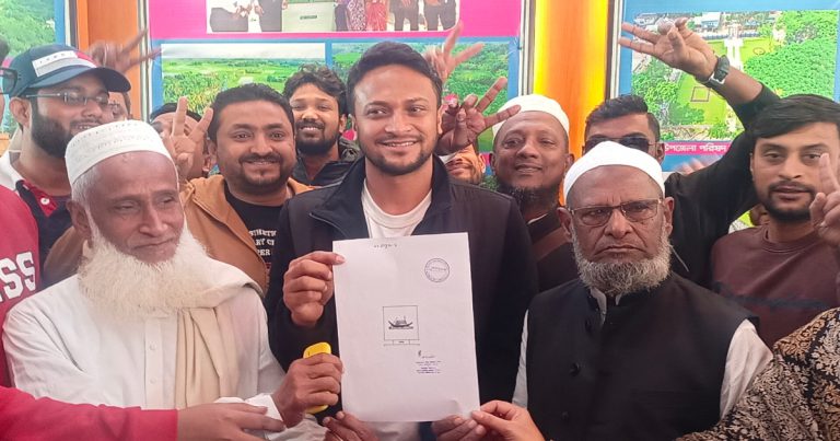 প্রতীক নিয়েছেন সাকিব