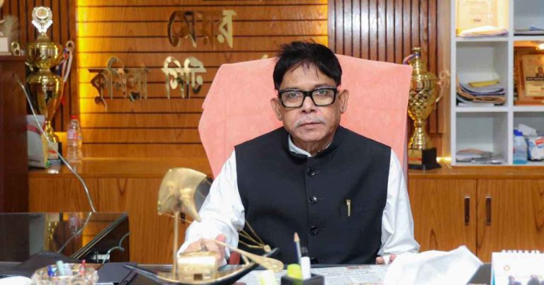 কুমিল্লা সিটি মেয়র আর নেই
