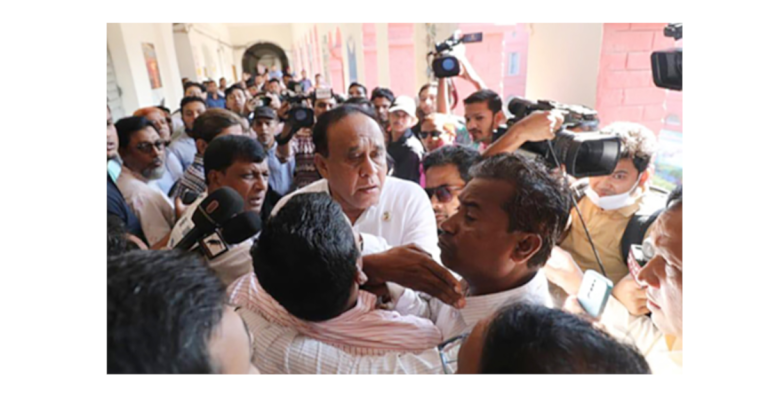 নৌকার প্রার্থীর বিরুদ্ধে ইসির মামলা