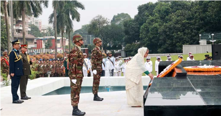 শিখা অনির্বাণে প্রধানমন্ত্রীর শ্রদ্ধা