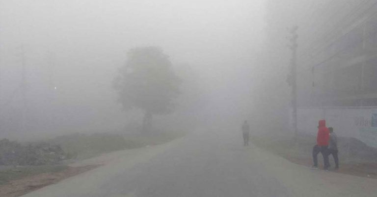 সারাদেশে জেঁকে বসেছে শীত