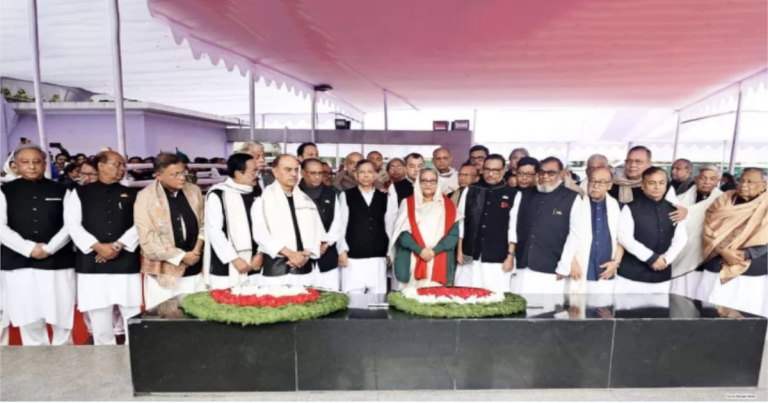 বঙ্গবন্ধু’র প্রতিকৃতিতে শ্রদ্ধা জানিয়েছেন প্রধানমন্ত্রী ও মন্ত্রিসভার সদস্যরা