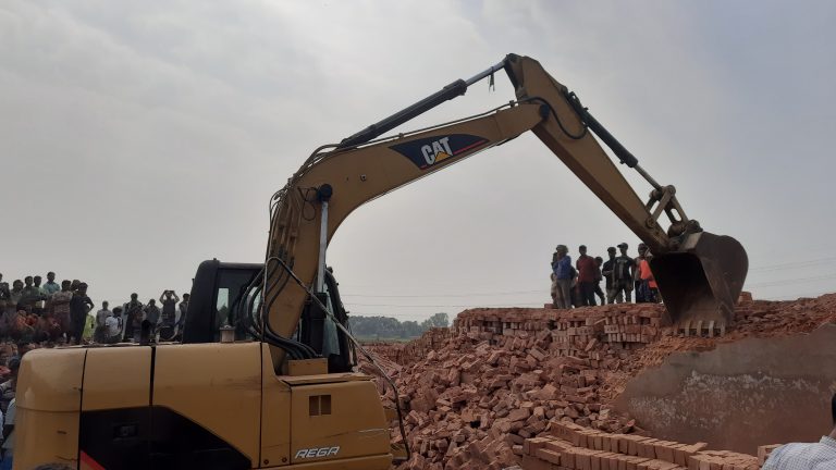 নারায়ণগঞ্জে ১৯টি অবৈধ ইটভাটাকে ৭০ লাখ টাকা জরিমানা