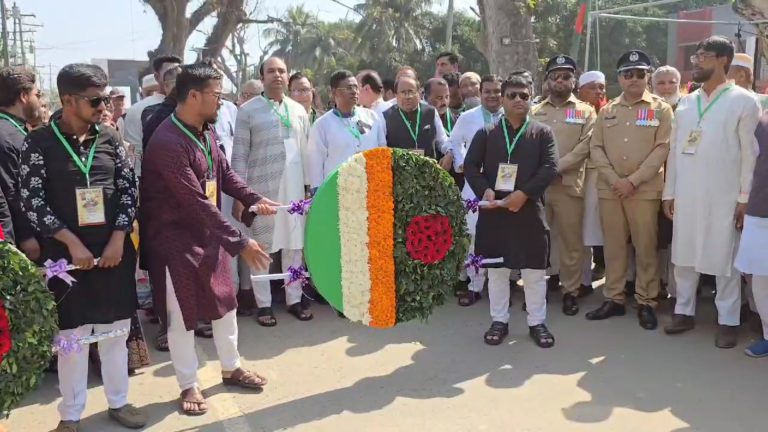 বেনাপোল নোম্যান্সল্যান্ডে দুই বাংলার ভাষাপ্রেমীদের মিলনমেলা