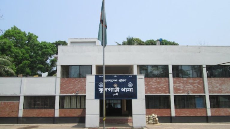 মোটরসাইকেলের বেপরোয়া গতি প্রাণ নিল যুবকের