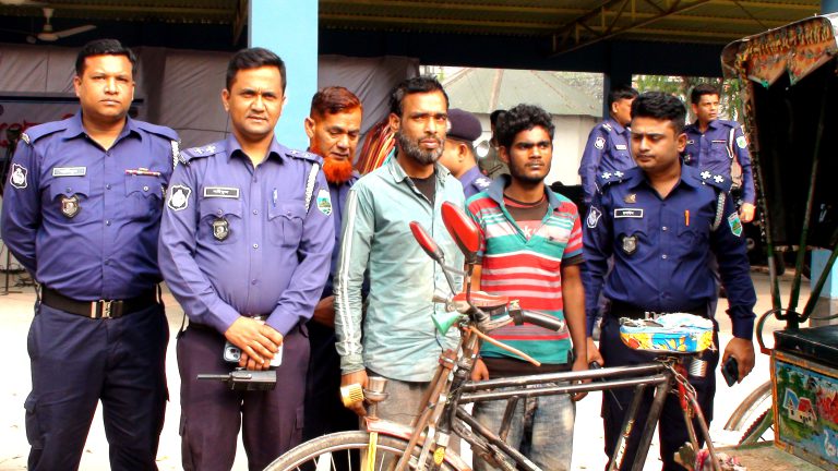 অপহৃত ৫ শিশুকে উদ্ধার: ২ অপহরণকারী আটক