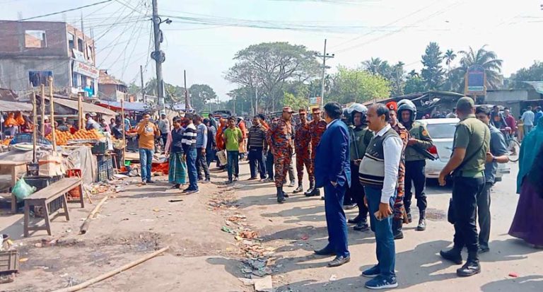 নড়াইলে অবৈধ স্থাপনা উচ্ছেদ অভিযান