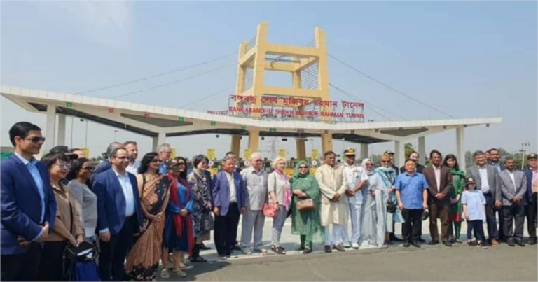 পররাষ্ট্রমন্ত্রীর নেতৃত্বে কক্সবাজার ভ্রমণে ২৪ দেশের কূটনীতিক