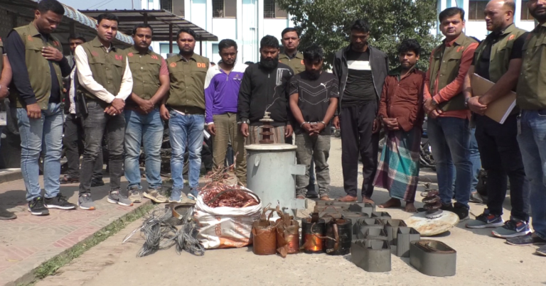 কুমিল্লায় বৈদ্যুতিক ট্রান্সফারমার চুরি, গ্রেপ্তার ৫