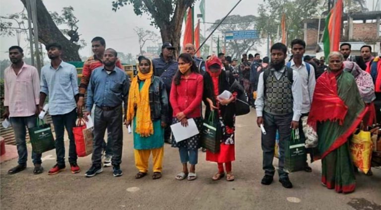 দেশে ফিরেছেন দালালের খপ্পরে পড়া ১২ বাংলাদেশী নাগরিক