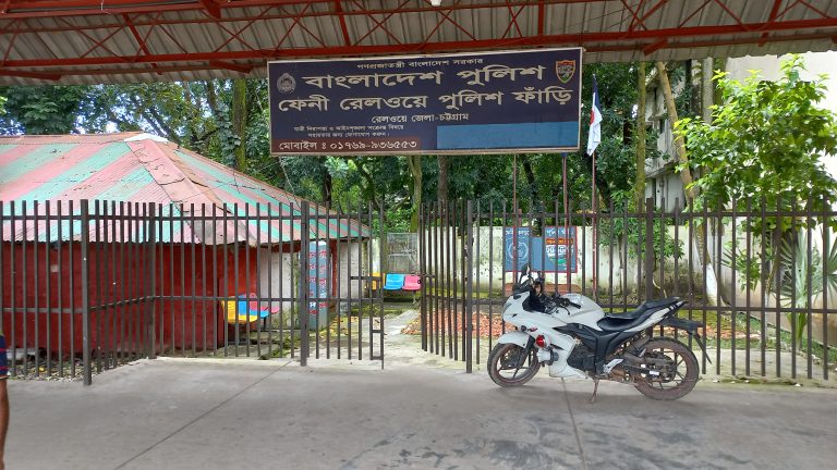 ফেনীতে ট্রেনে কাটা পড়ে প্রাণ গেলো যুবকের