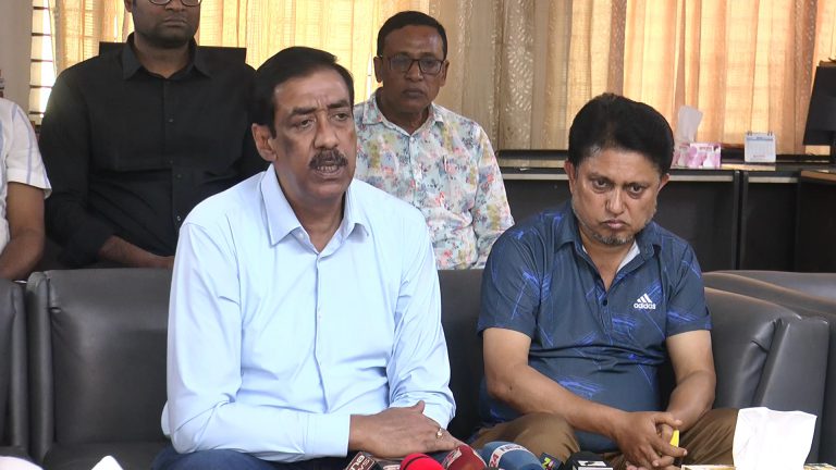 নারায়ণগঞ্জে ৬ দফা মঞ্চ করার ঘোষনা দিলেন শামীম ওসমান