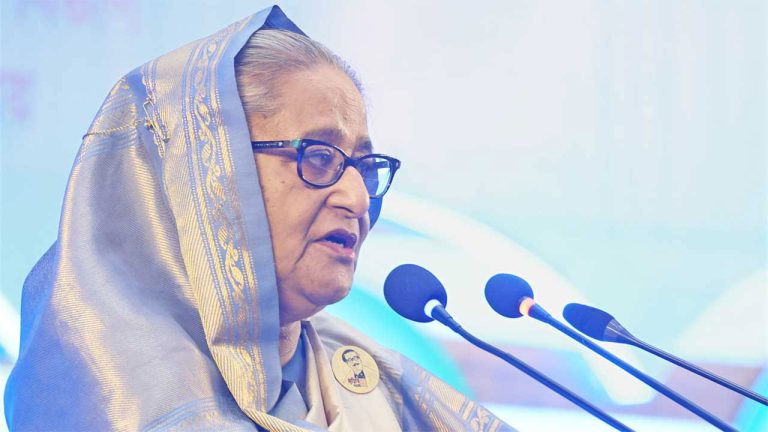 মজুতদারি ও জাল টাকার বিরুদ্ধে অভিযান জোরদার করুন: প্রধানমন্ত্রী