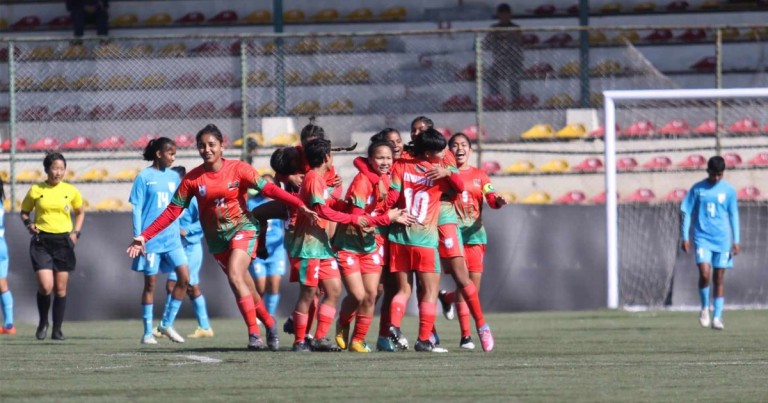 ভারতকে হারিয়ে সাফ নারী চ্যাম্পিয়নশিপ ফাইনালে বাংলাদেশ