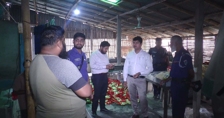মেহেরপুরে নকল সেমাই কারখানায় জরিমানা