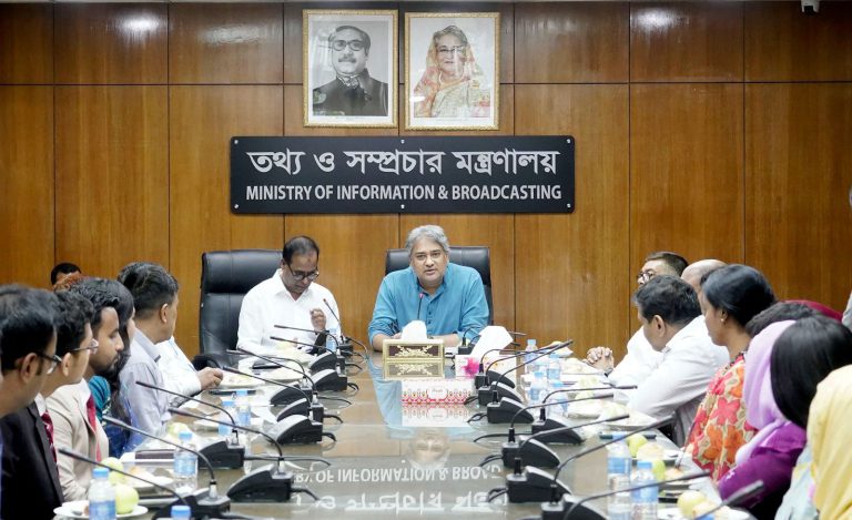 আনুগত্য নিয়ে সরকারি কর্মকর্তাদের কাজ করার আহ্বান তথ্য প্রতিমন্ত্রীর