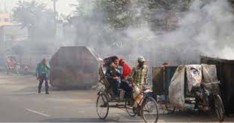বিশ্বে বায়ুদূষণের তালিকায় ‘চতুর্থ’ ঢাকা