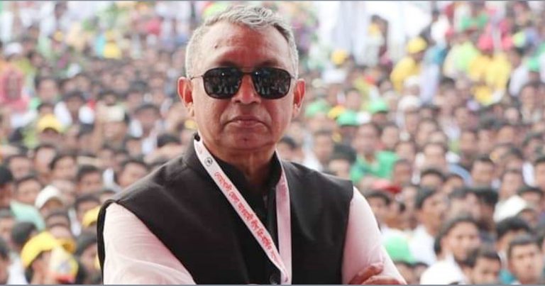 ছেলে উপজেলায় চেয়ারম্যান প্রার্থী, একরাম চৌধুরীর এমপি পদ স্থগিতের দাবি