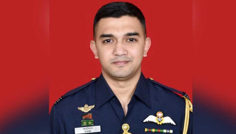 পতেঙ্গায় বিমান বিধ্বস্তে নিহত পাইলট জাওয়াদের জীবন বৃত্তান্ত