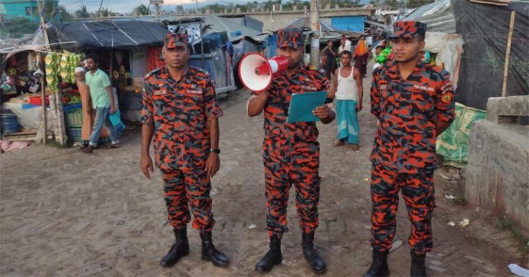 ঘূর্ণিঝড় রেমাল মোকাবিলায় ফায়ার সার্ভিসের ছুটি বাতিল