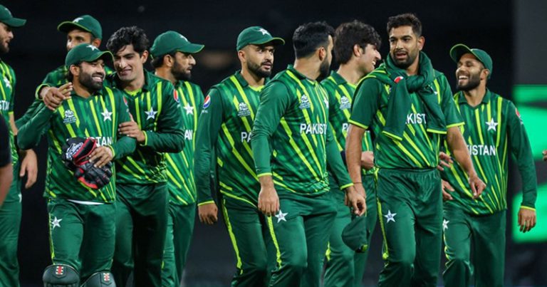 অবশেষে পাকিস্তানের বিশ্বকাপ দল ঘোষণা