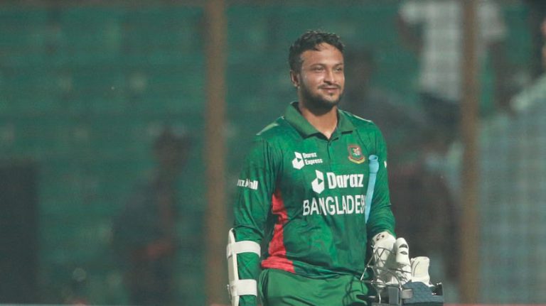 বিশ্বকাপের আগে দু:সংবাদ পেলেন সাকিব