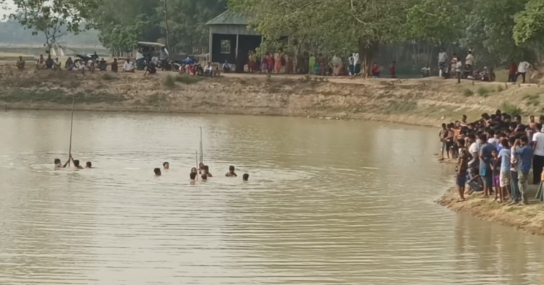 গাজীপু‌রে পুকু‌রে গোসল কর‌তে এসে ক‌লেজ ছা‌ত্র নি‌খোঁজ, আহত ১