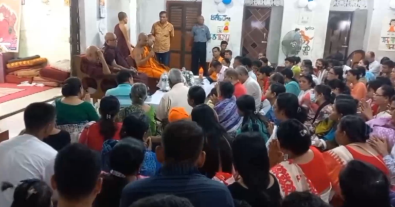 চট্টগ্রামে বুদ্ধ পূর্ণিমা উপলক্ষে শান্তির মঙ্গল শোভাযাত্রা