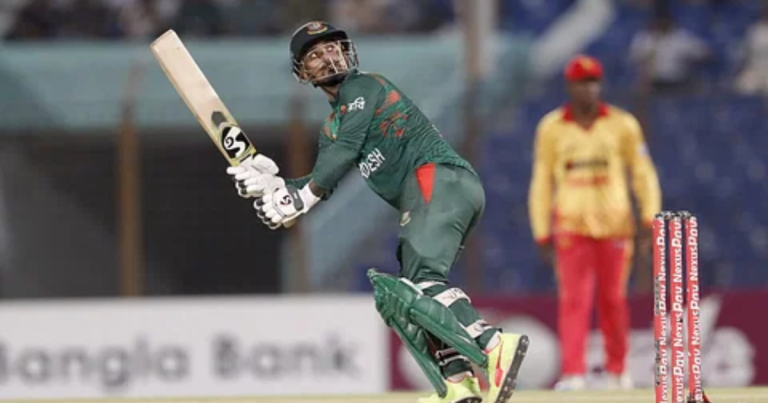 হাঁসফাঁস করে জয়ের বন্দরে পৌঁছাল বাংলাদেশ