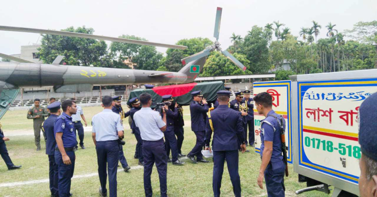 পাইলটের আসনে নয়, নিষ্প্রাণ দেহে জাওয়াদ ফিরল জন্মভিটায়