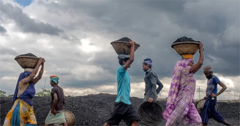 আজ মহান মে দিবস