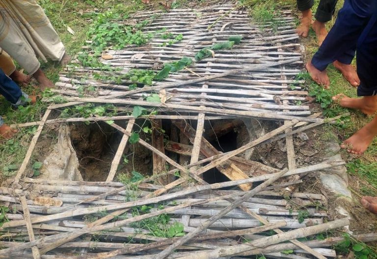 পাবনায় কবরস্থান থেকে ৫ টি লাশের কঙ্কাল চুরি
