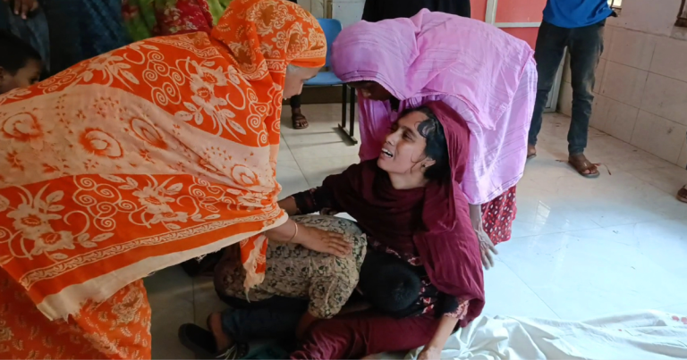 ঝিনাইদহে বাসের ধাক্কায় কীটনাশক কোম্পানীর বিক্রয়কর্মী নিহত