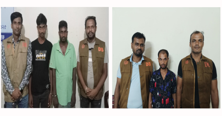 মানিকগঞ্জে ৩ মাদক কারবারি আটক