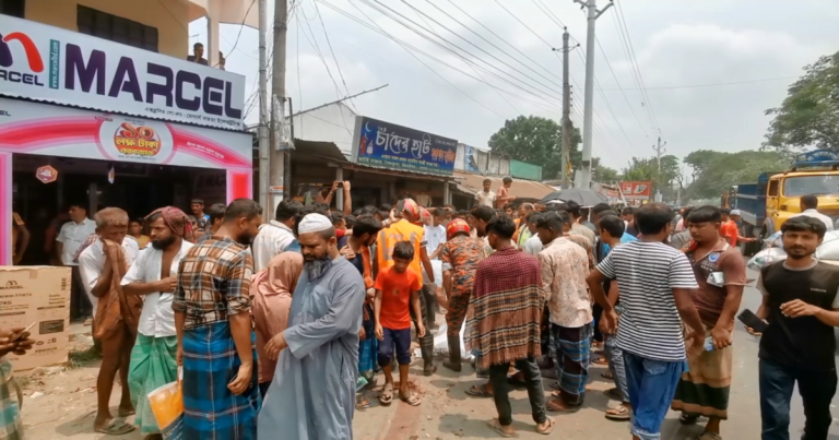 দাদির সাথে ছাগল বিক্রি করতে এসে নাতির মৃত্যু