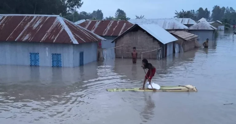 কুড়িগ্রামে বন্যায় ৫০ হাজার মানুষ পানিবন্দি