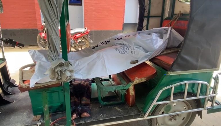 ব্রাহ্মণবাড়িয়ায় ২ সন্তানসহ স্বামী-স্ত্রীর ঝুলন্ত মরদেহ উদ্ধার