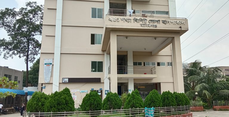 মানিকগঞ্জে কুকুরের কামড়ে ৭৬ জন আহত
