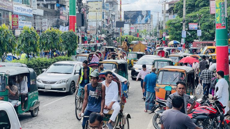 চির চেনা রুপে ফিরছে ফেনী