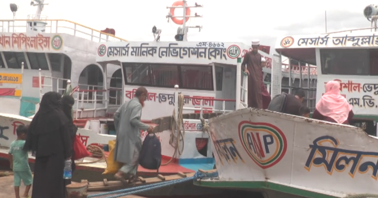 বরিশাল থেকে লঞ্চ ও বাস চলাচল শুরু