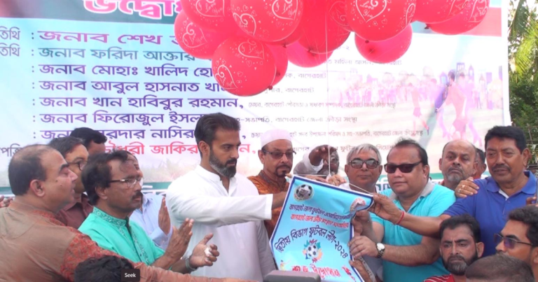 বাগেরহাটের দ্বিতীয় বিভাগ ফুটবল টুর্ণামেন্টের উদ্বোধন করলেন শেখ তন্ময়